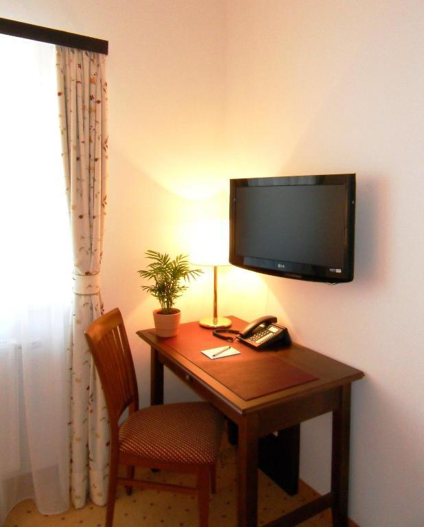Hotel Gasthof Der Jagerwirt Bergheim Habitación foto