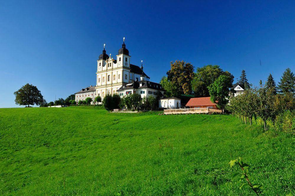 Hotel Gasthof Der Jagerwirt Bergheim Exterior foto